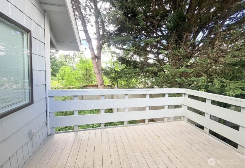 Property photo for 725 141st Place Ne #4, Bellevue photo 19