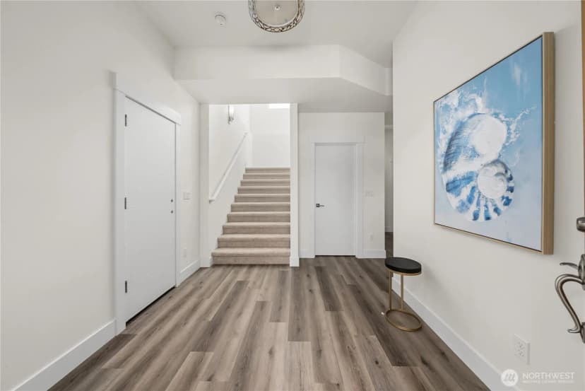 Property photo for 647 S 150th Street, Burien photo 18