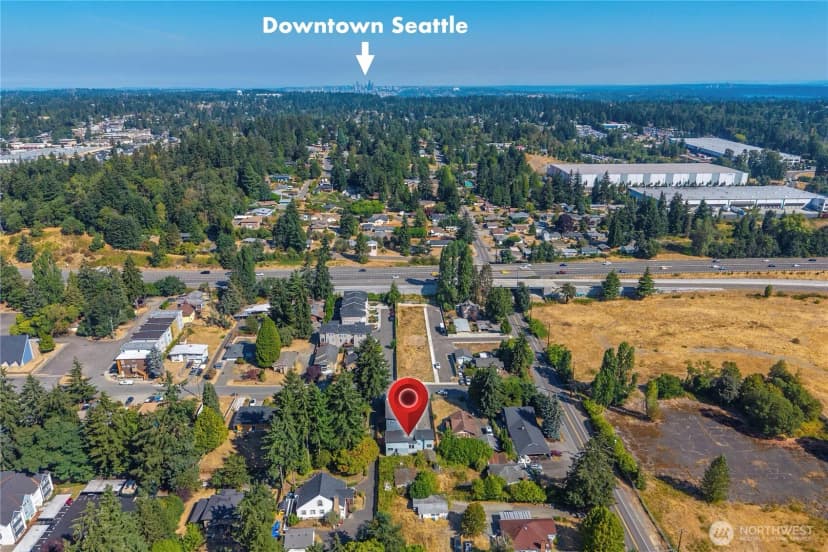 Property photo for 647 S 150th Street, Burien photo 35
