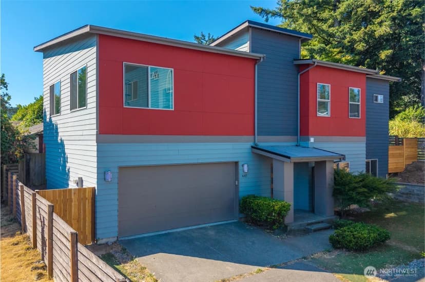 Property photo for 647 S 150th Street, Burien photo 32