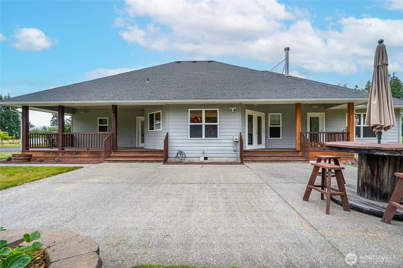 Property photo for 298 Toledo Salmon Creek Road, Toledo photo 8