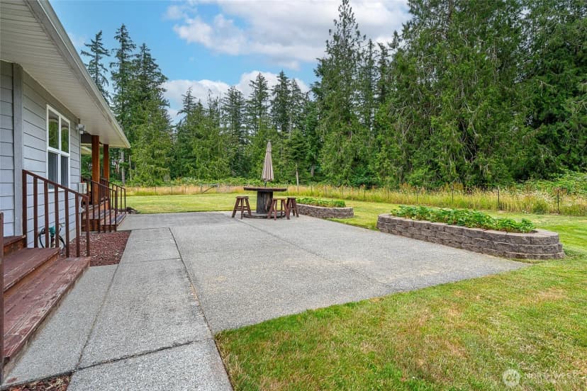 Property photo for 298 Toledo Salmon Creek Road, Toledo photo 7