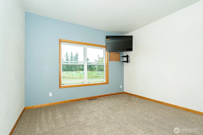 Property photo for 298 Toledo Salmon Creek Road, Toledo photo 31