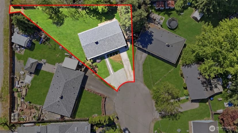 Property photo for 1615 N 196th Place, Edmonds photo 31