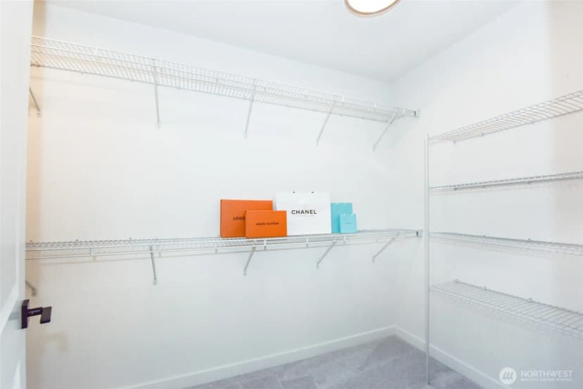 Property photo for 15558 Ne 15th Place #301, Bellevue photo 14