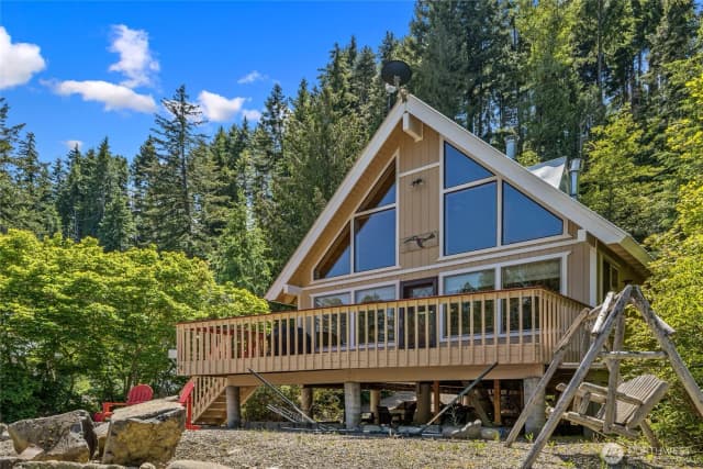 Property photo for 1060 Pebble Beach Drive, Cle Elum photo 2