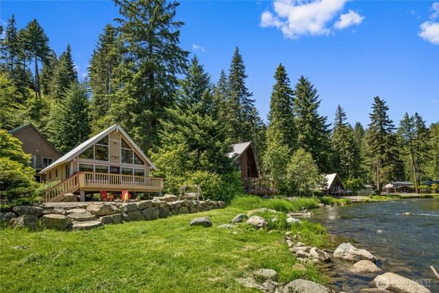 Property photo for 1060 Pebble Beach Drive, Cle Elum