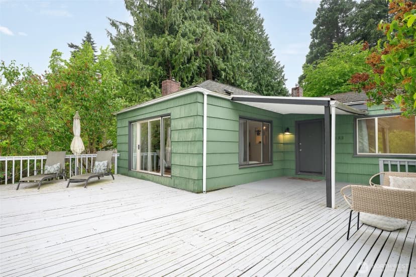 Property photo for 17633 10th Avenue Ne, Shoreline photo 3