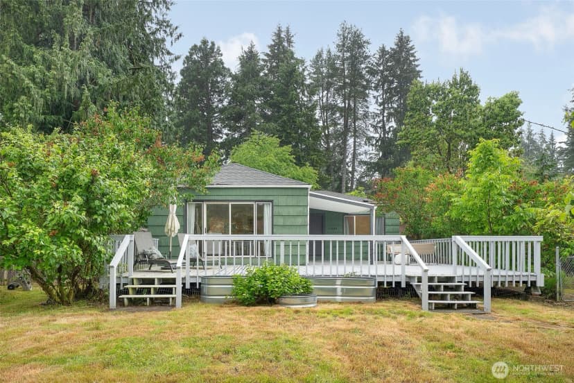 Property photo for 17633 10th Avenue Ne, Shoreline