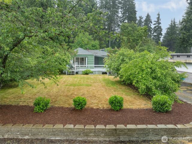 Property photo for 17633 10th Avenue Ne, Shoreline photo 2