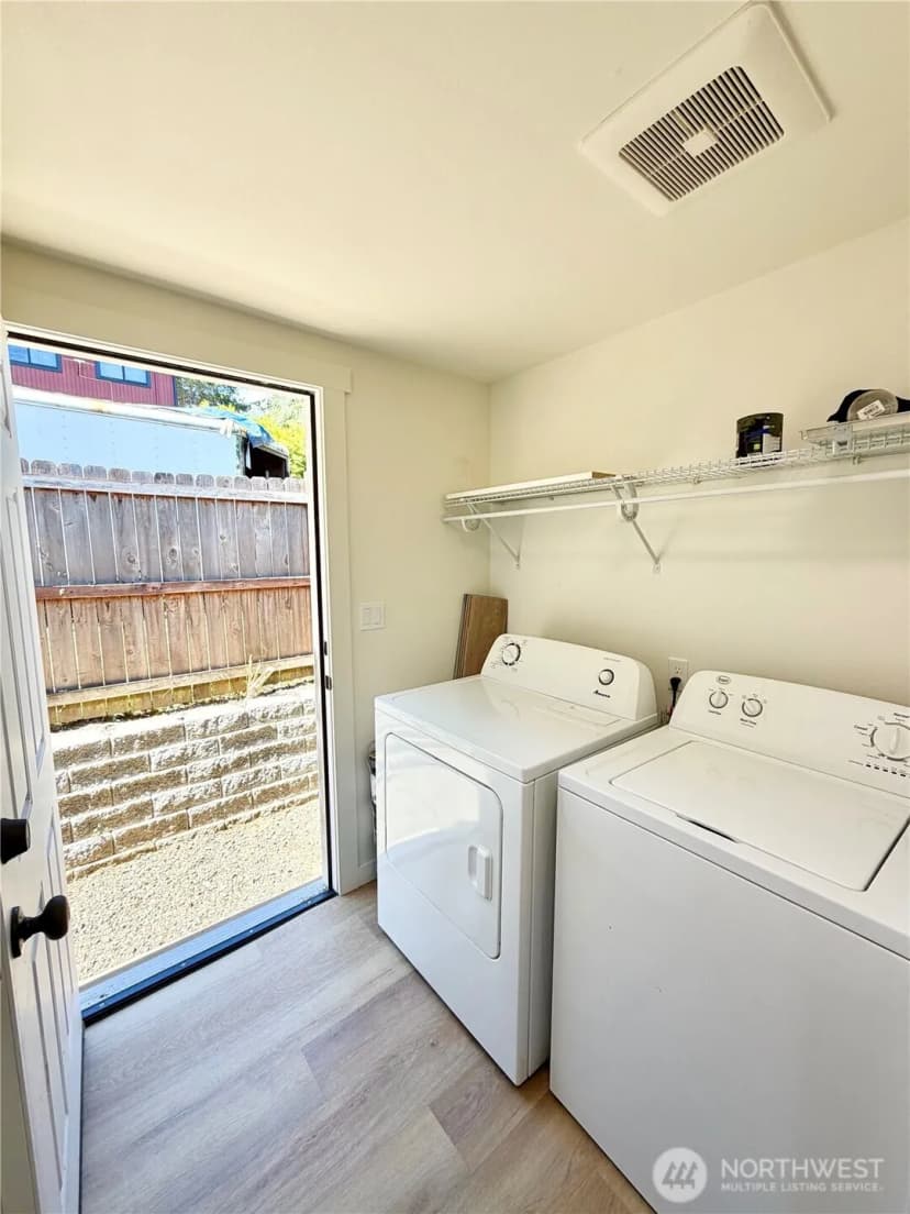 Property photo for 6589 Ne Center Street, Suquamish photo 21