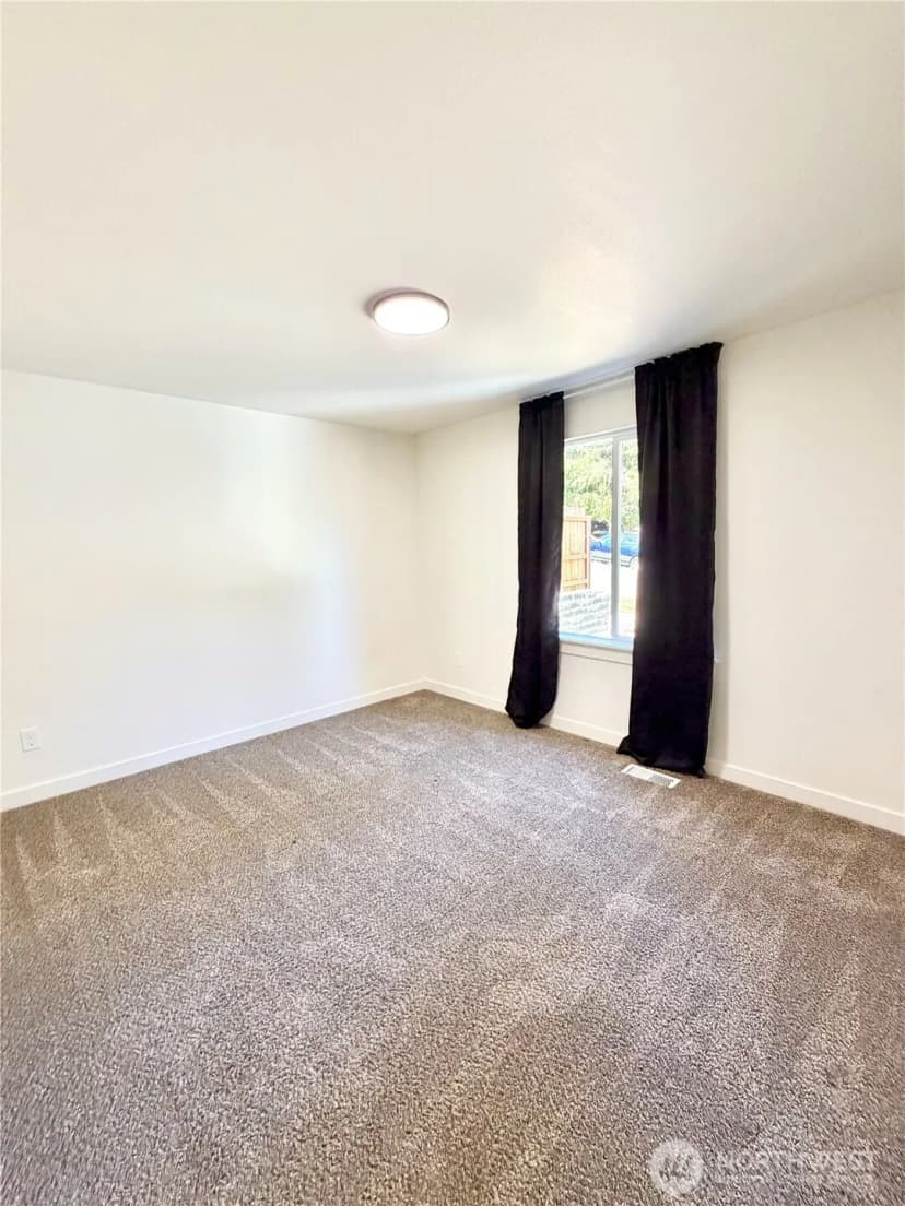 Property photo for 6589 Ne Center Street, Suquamish photo 19