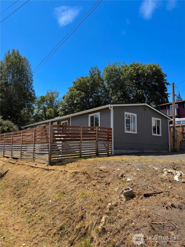Property photo for 6589 Ne Center Street, Suquamish photo 2