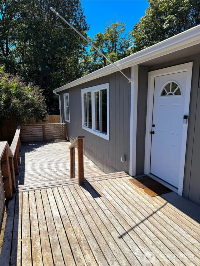 Property photo for 6589 Ne Center Street, Suquamish photo 3