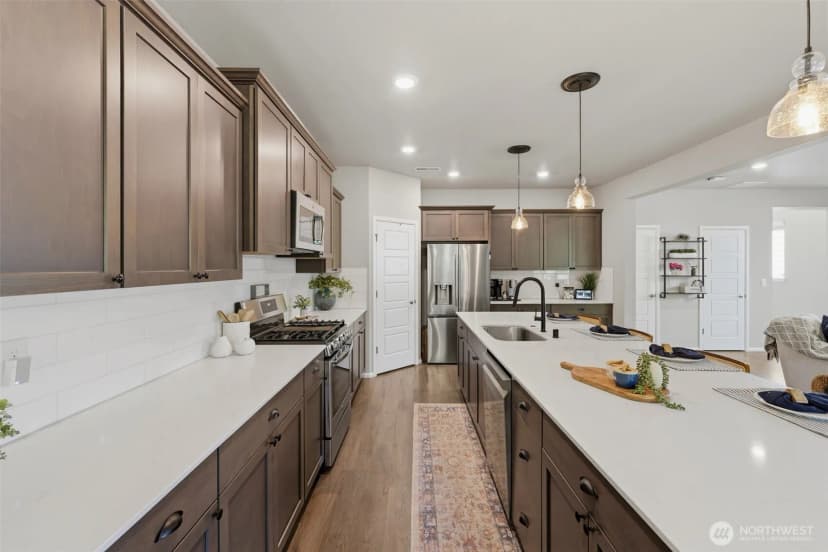 Property photo for 23546 Granite Court, Black Diamond photo 8