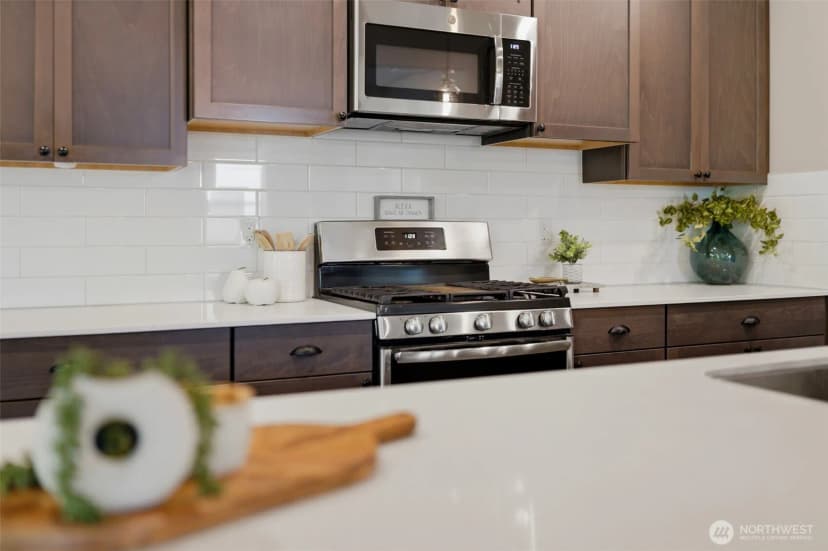 Property photo for 23546 Granite Court, Black Diamond photo 9