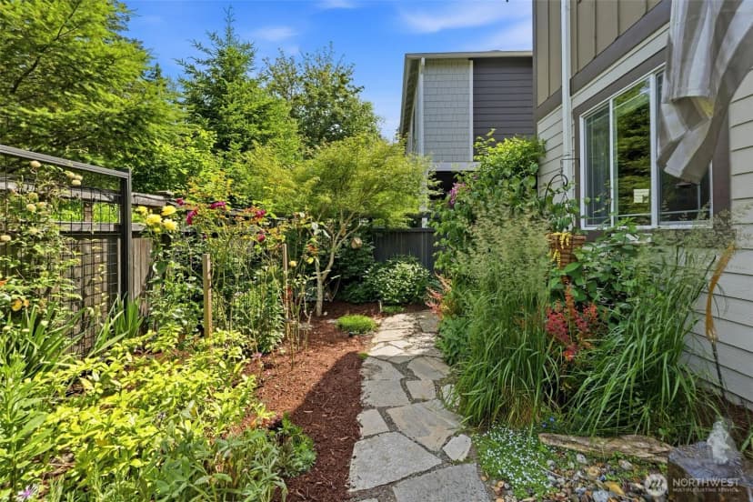 Property photo for 23546 Granite Court, Black Diamond photo 32