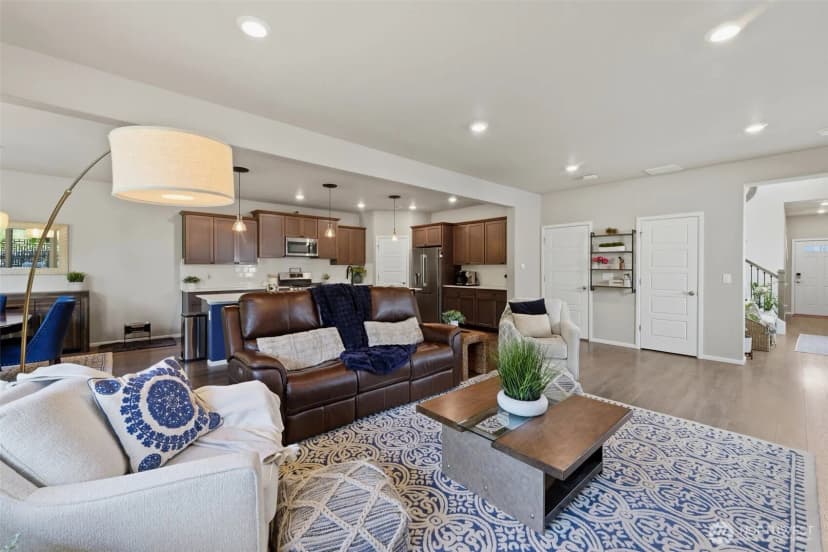 Property photo for 23546 Granite Court, Black Diamond photo 3