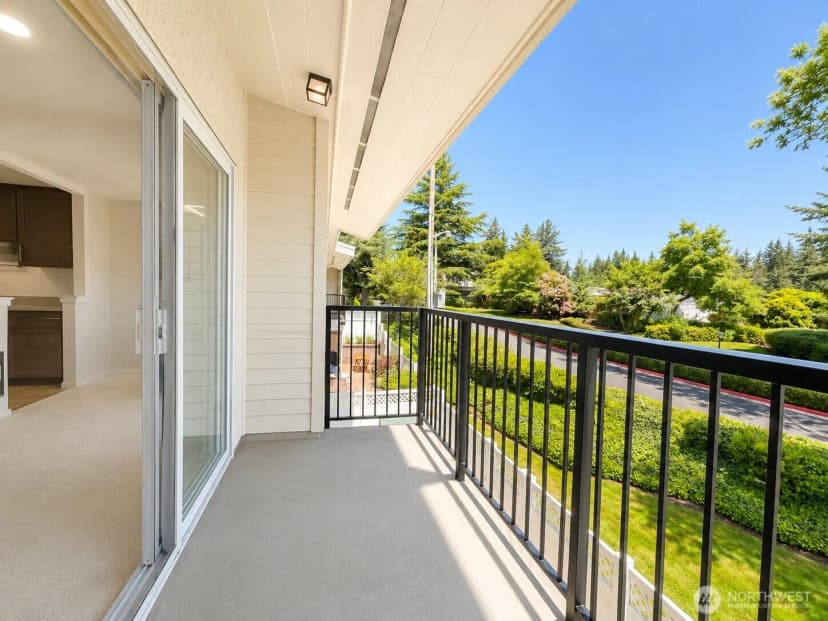 Property photo for 811 126th Place Ne #a204, Bellevue photo 11