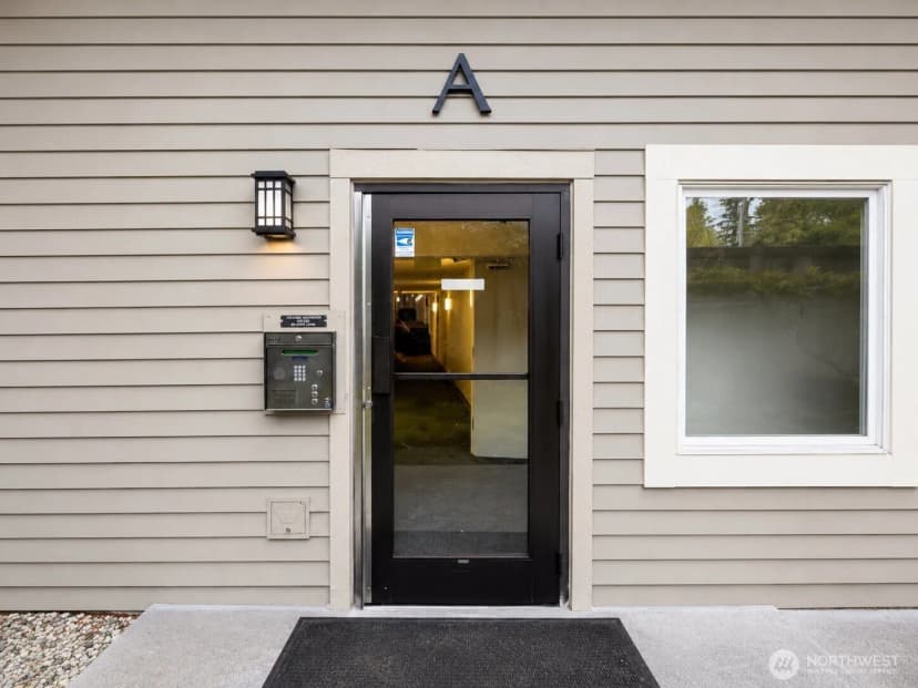 Property photo for 811 126th Place Ne #a204, Bellevue photo 13