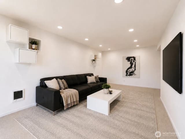 Property photo for 811 126th Place Ne #a204, Bellevue photo 4