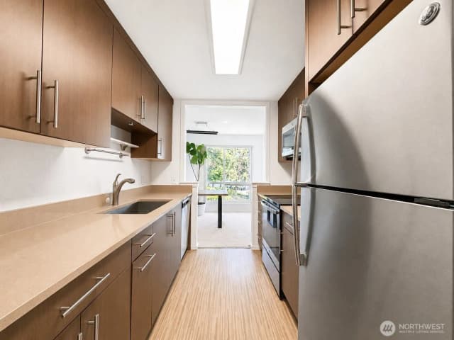 Property photo for 811 126th Place Ne #a204, Bellevue photo 5