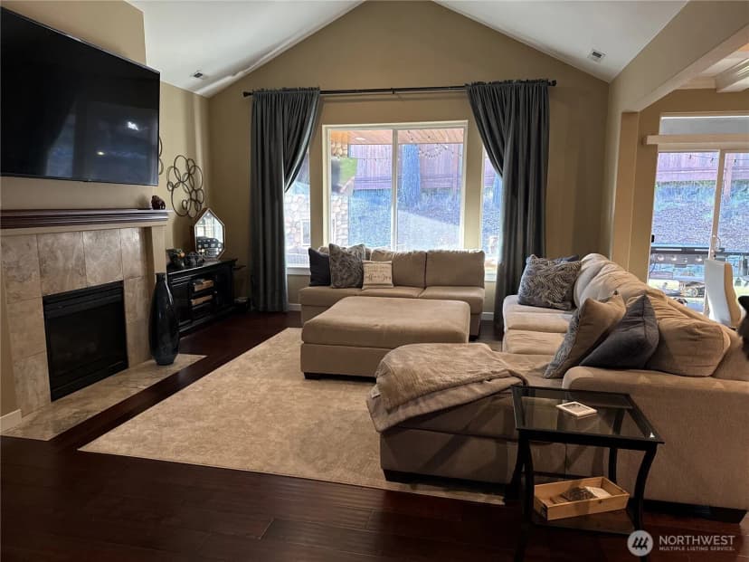 Property photo for 4129 Grotto Court Sw, Tumwater photo 3