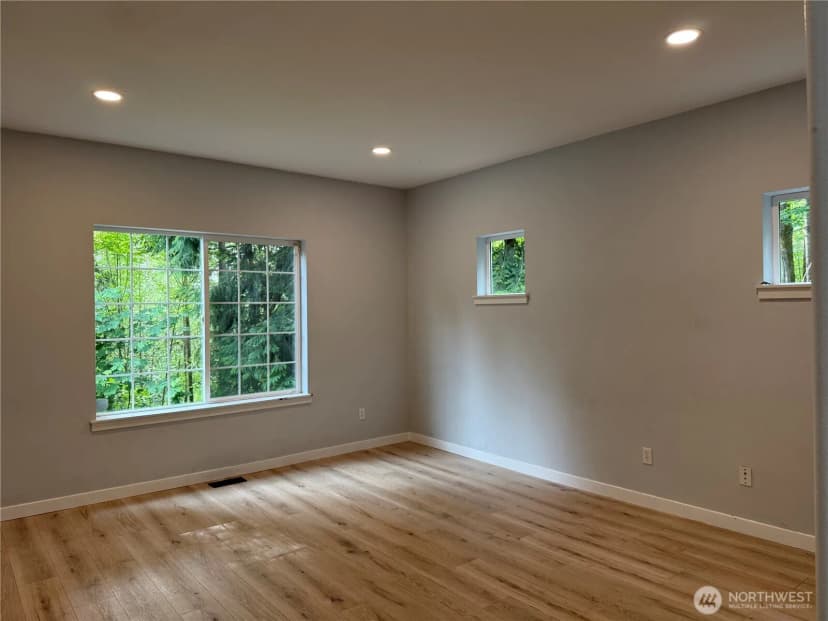Property photo for 1400 Weaver Way, Snohomish photo 8