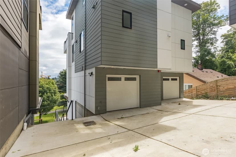 Property photo for 1019 Sturgus Avenue S #b, Seattle photo 21