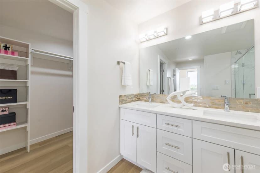 Property photo for 1019 Sturgus Avenue S #b, Seattle photo 16