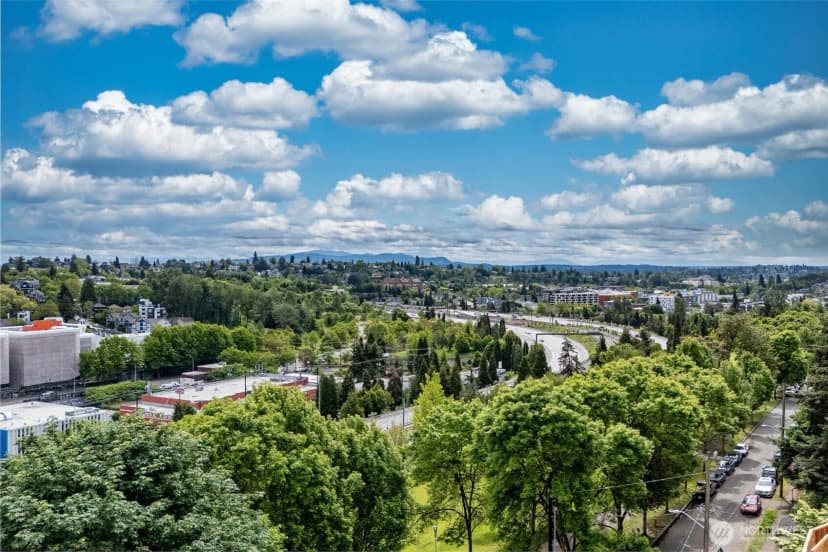 Property photo for 1019 Sturgus Avenue S #b, Seattle
