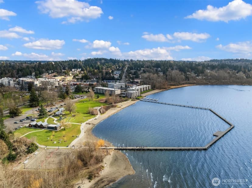 Property photo for 9039 Juanita Drive #304, Kirkland photo 38