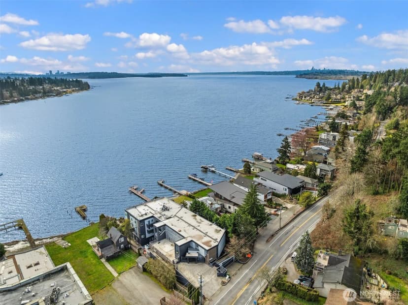Property photo for 9039 Juanita Drive #304, Kirkland photo 34