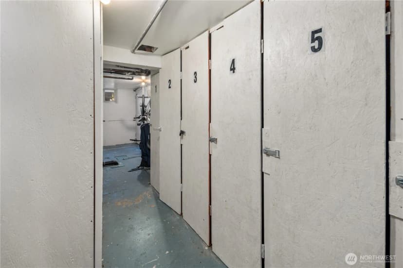 Property photo for 7106 California Avenue Sw #101, Seattle photo 13
