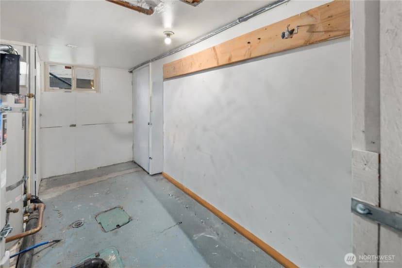 Property photo for 7106 California Avenue Sw #101, Seattle photo 14