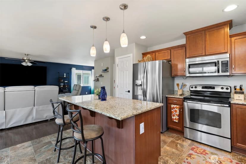Property photo for 2258 Se Upchurch Way, Port Orchard photo 2