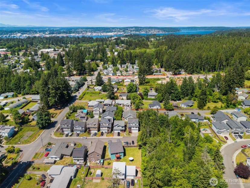 Property photo for 2258 Se Upchurch Way, Port Orchard photo 33