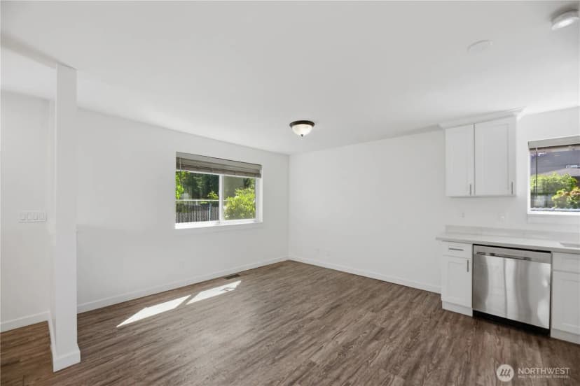 Property photo for 11546 85th Avenue S, Seattle photo 12