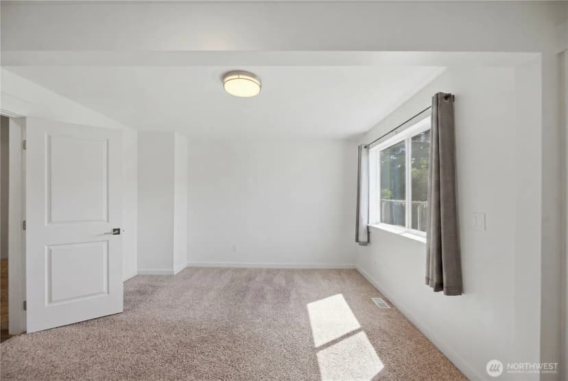 Property photo for 11546 85th Avenue S, Seattle photo 16