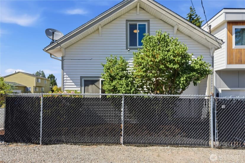 Property photo for 11546 85th Avenue S, Seattle photo 39