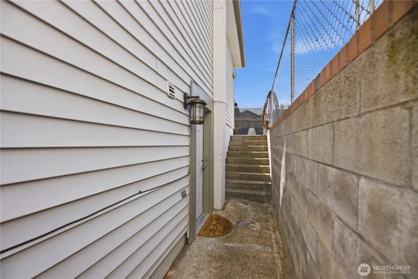 Property photo for 11546 85th Avenue S, Seattle photo 37