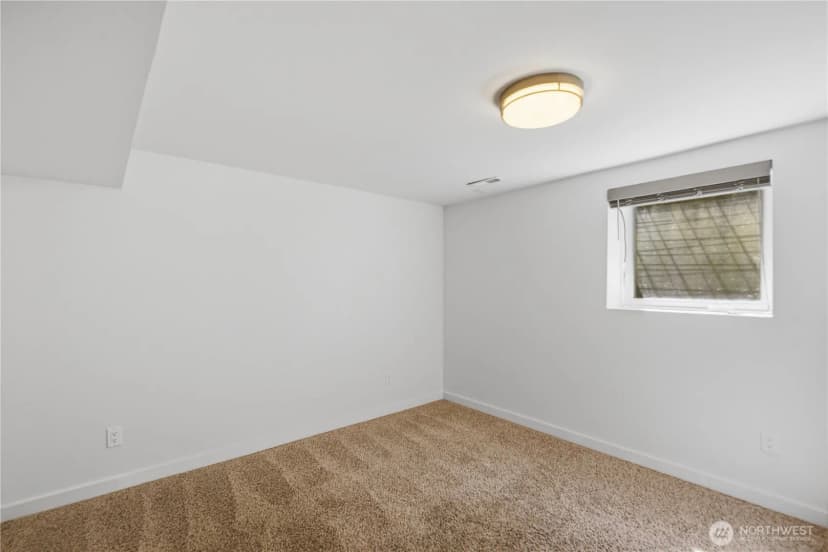 Property photo for 11546 85th Avenue S, Seattle photo 27