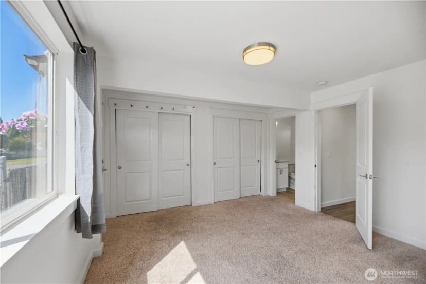 Property photo for 11546 85th Avenue S, Seattle photo 15