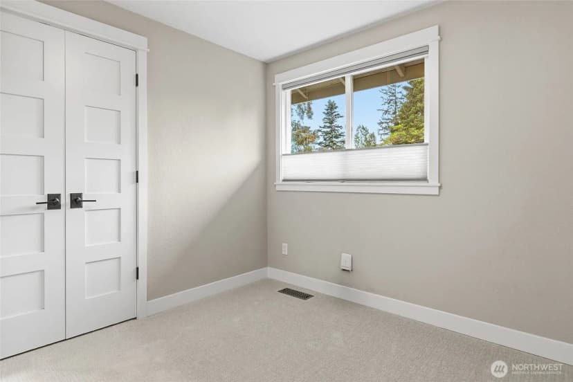 Property photo for 20426 73rd Place Ne, Kenmore photo 27