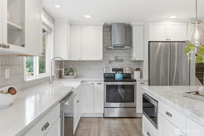 Property photo for 20426 73rd Place Ne, Kenmore photo 19