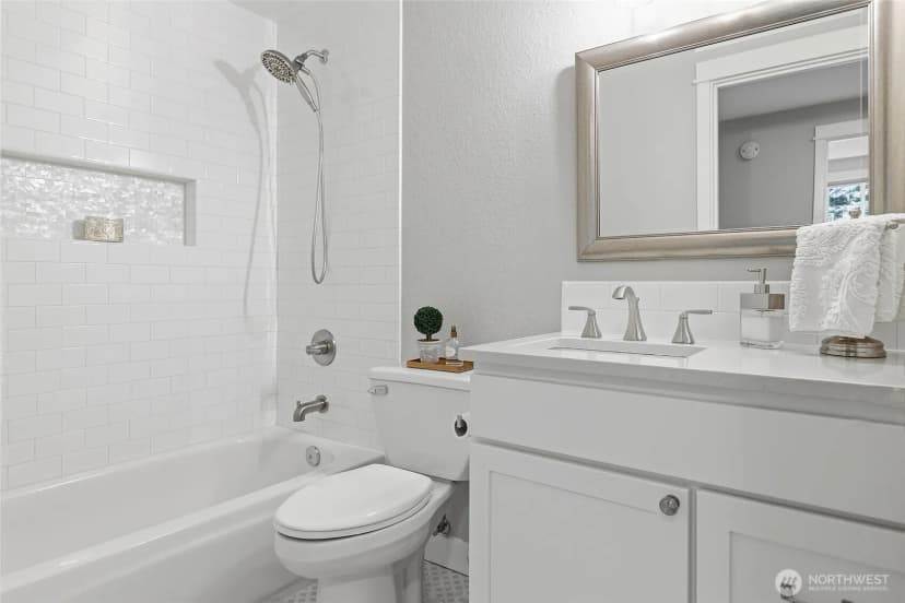 Property photo for 20426 73rd Place Ne, Kenmore photo 28