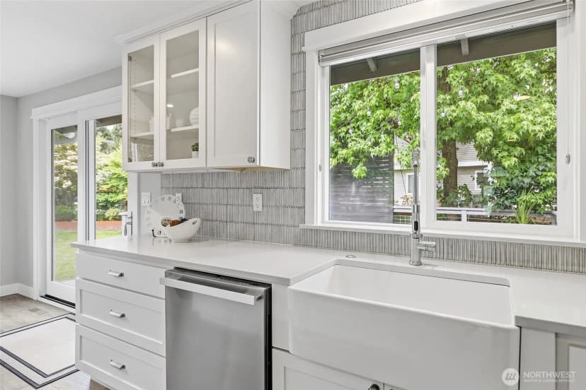 Property photo for 20426 73rd Place Ne, Kenmore photo 20