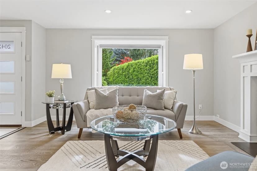 Property photo for 20426 73rd Place Ne, Kenmore photo 8