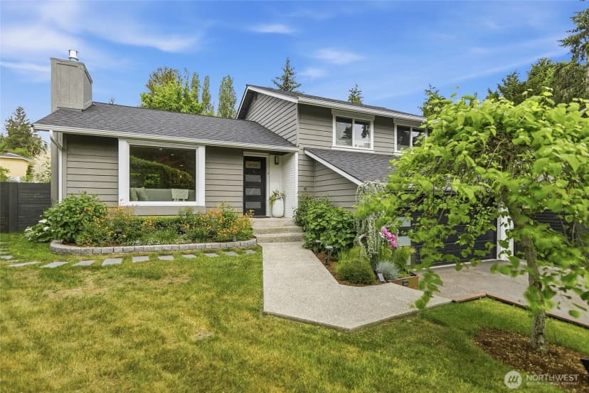 Property photo for 20426 73rd Place Ne, Kenmore