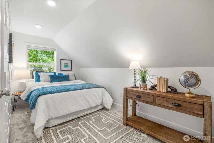 Property photo for 14341 Interlake Avenue N, Seattle photo 15